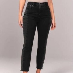 Abercrombie & Fitch Black Curve Love High Rise Mom Jean